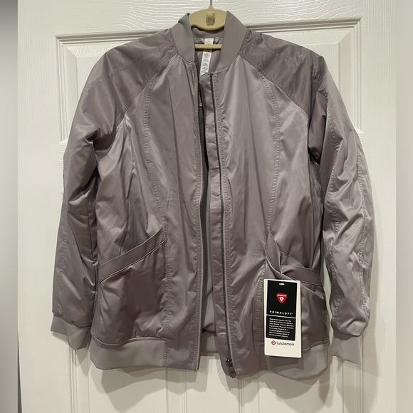 NWT Lululemon bomber in Gray/grey. NEW size 4 - Picture 2 of 5